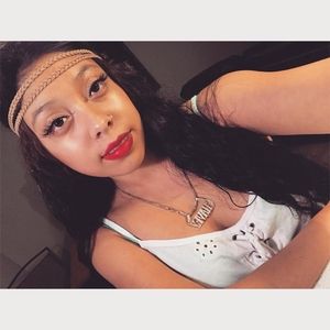 Meet your Posher, Daniela